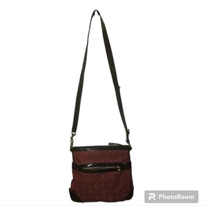 Vera Wang simply Vera maroon purse NWOT adjustable crossbody